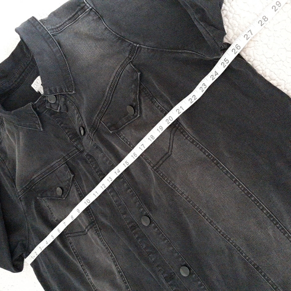 LOGO Lori Goldstein 24W Black Charcoal Grey Denim Button Released Hem Jacket - Picture 8 of 17